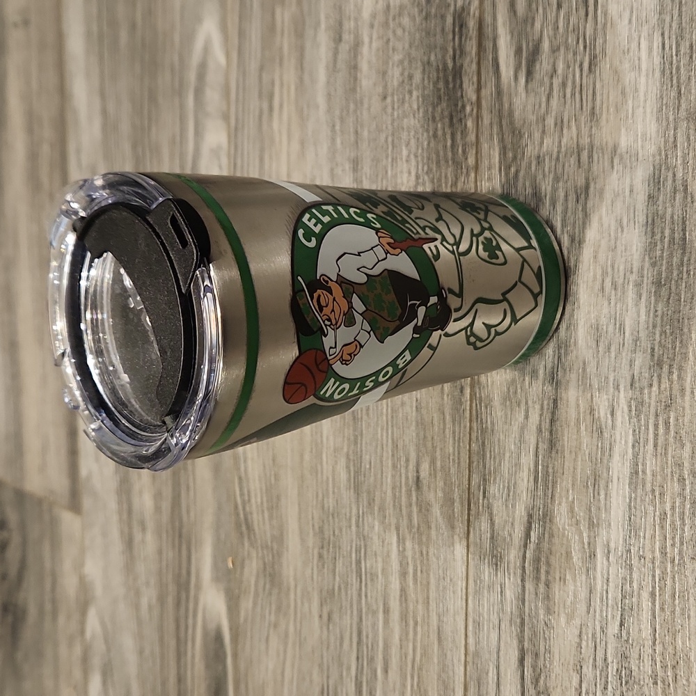 EUC TARVIS Boston Celtics 20 oz Stainless steel Tumbler